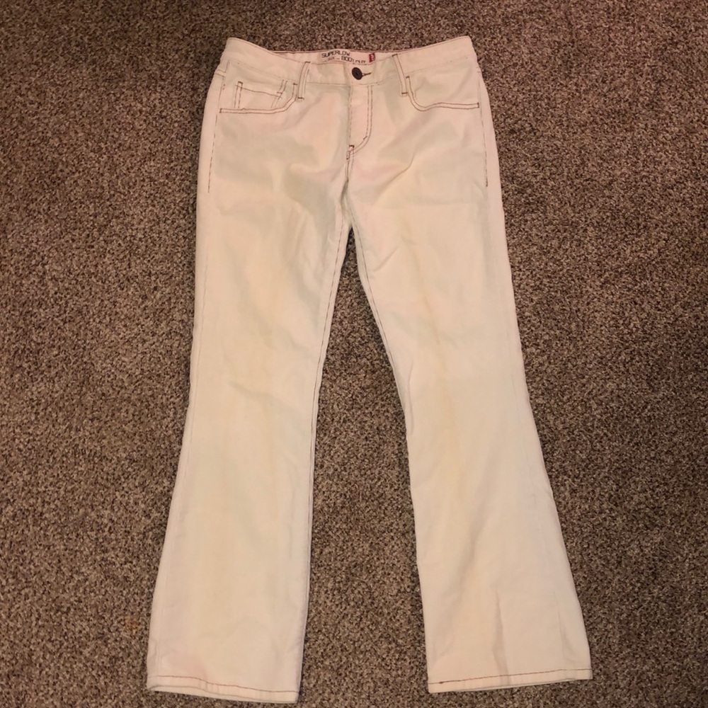 Levi’s 518 Corduroy superlow boot cut